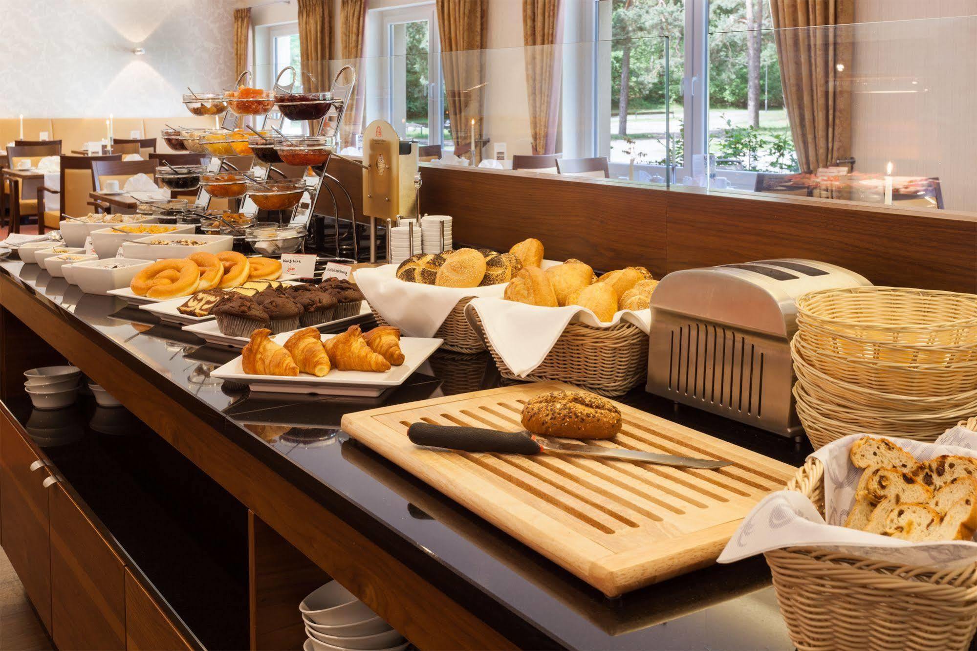Morada Hotel Heidesee Gifhorn Ngoại thất bức ảnh